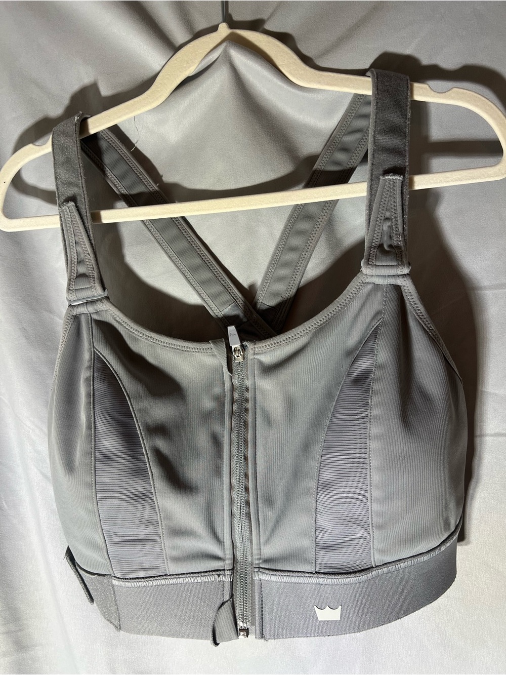 SHEFIT Ultimate Medium Gray Front-Zip Support Sports Bra